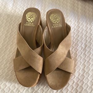 NWOT Vince Camuto Greathel size 9.5